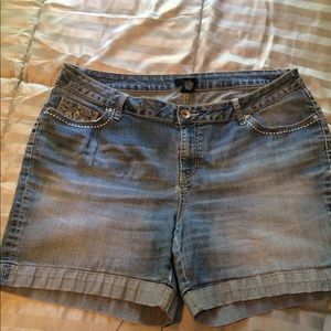 A.N.A Jean Shorts, 20W plus size